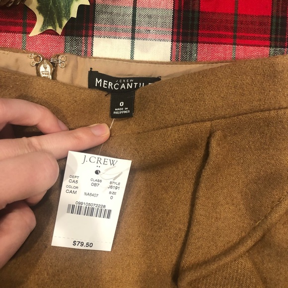 Brand new with tags size 0 Jcrew Mercantile skirt in color Camel. - Picture 2 of 4